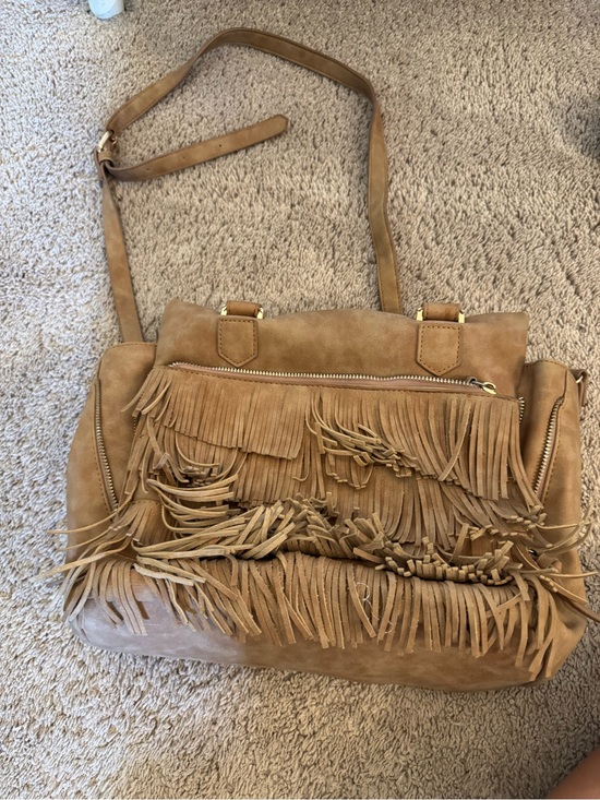 Free People Handbags - Free People Tan Suede Fringe Shoulder Bag